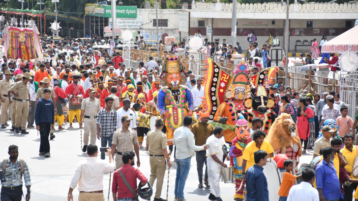 https://www.salarnews.in/public/uploads/images/newsimages/maannewsimage26092025_213424_Web 2 728x410 (16).png